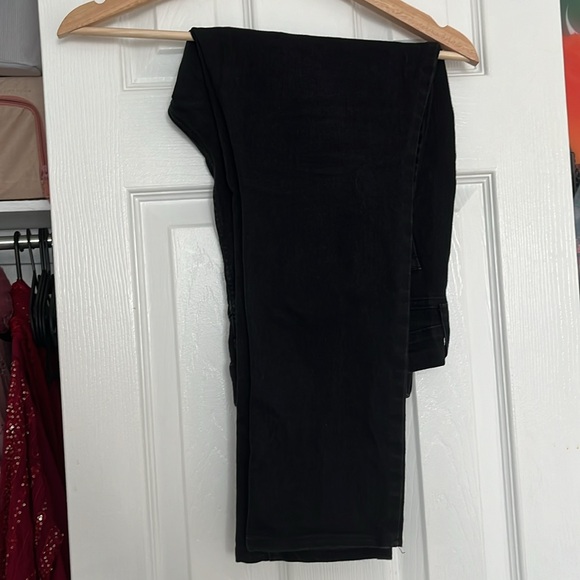 ✨2for20✨ Old navy mid rise straight leg/skinny jeans - Picture 2 of 8